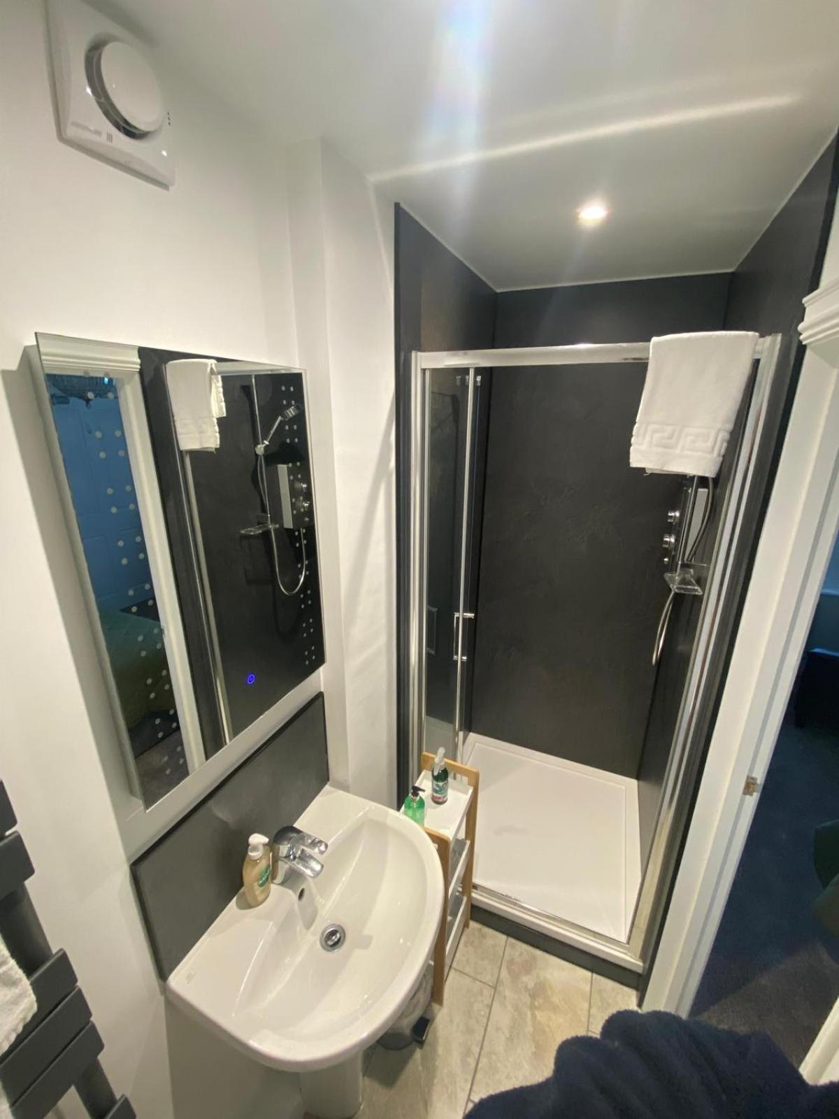 Claremont House Keswick Bed & Breakfast Keswick  Bagian luar foto